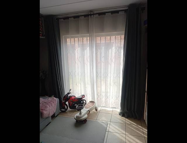 2 BEDROOM APARTMENT FOR SALE IN THE ORCHARDS
